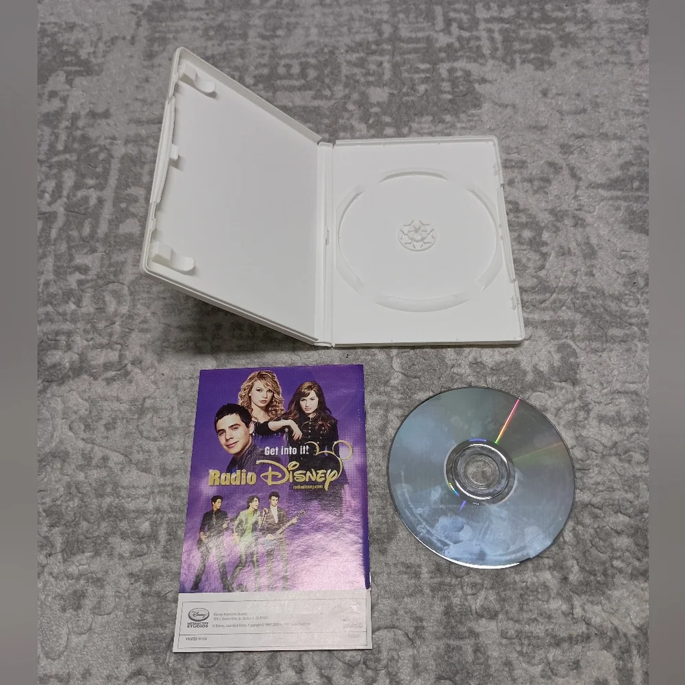 Vintage Nintendo Disney Sing it Wii Video Game